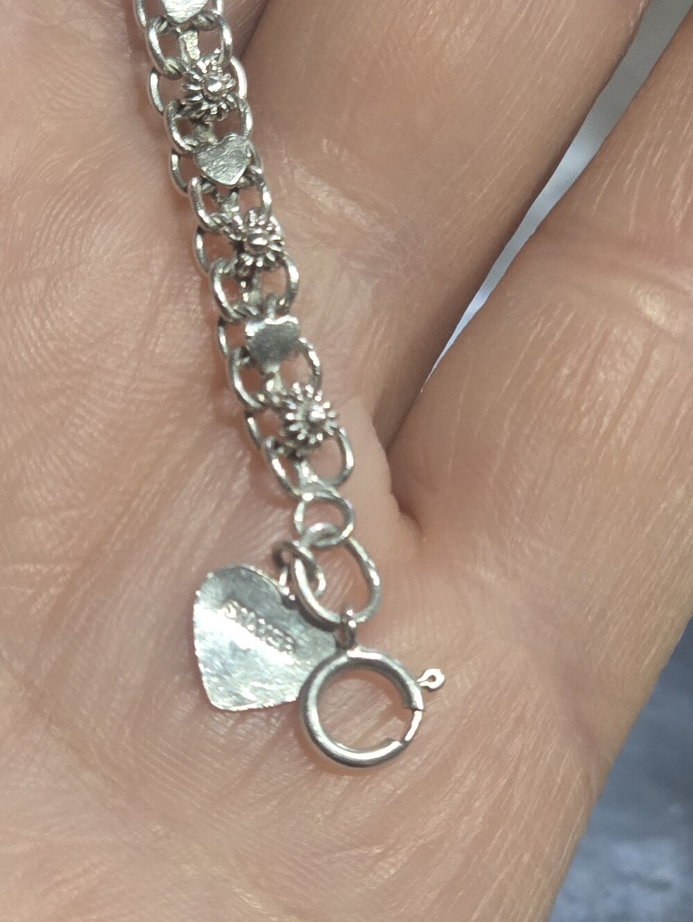 Vintage Sterling Silver Hearts/Cannetile Filigree Bracelet - Picture 4 of 8